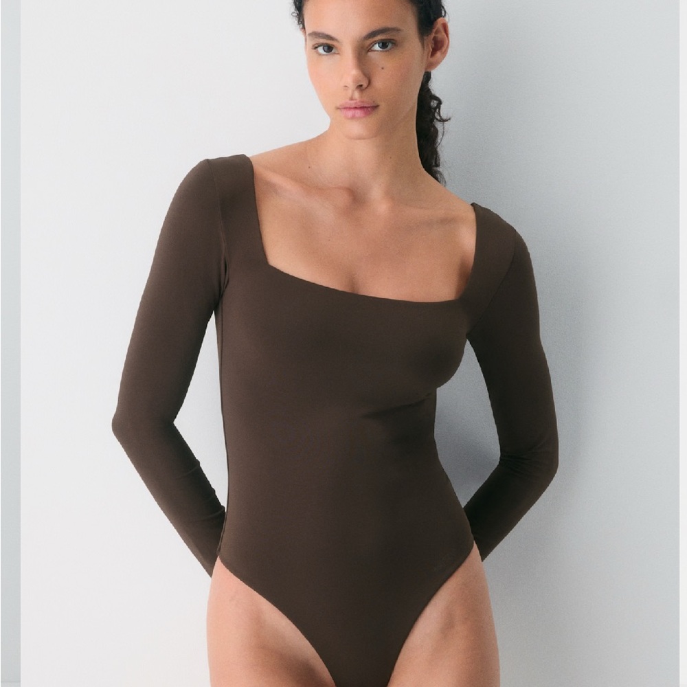 Babaton Chocolate Long Sleeve Bodysuit